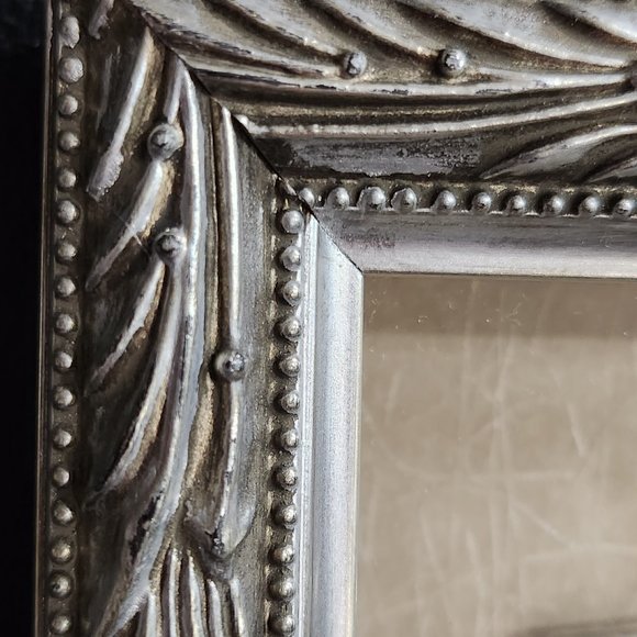 Gorgeous Framed Pewter Angel Mother Holding Angel Baby Ornament in Pewter Color - Picture 5 of 11